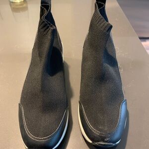 Black Slip-On Women’s Shoe bootie